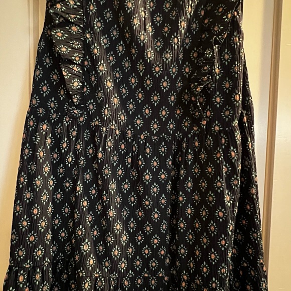 Patterned Dress - Picture 2 of 2